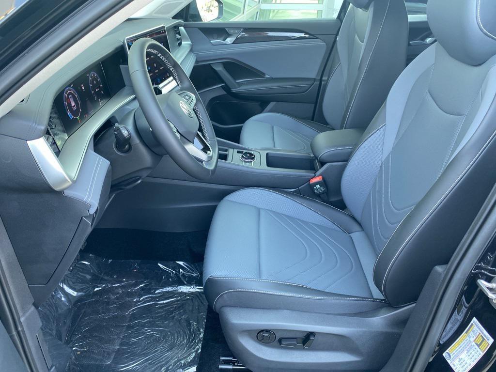 new 2025 Volkswagen Tiguan car, priced at $37,789