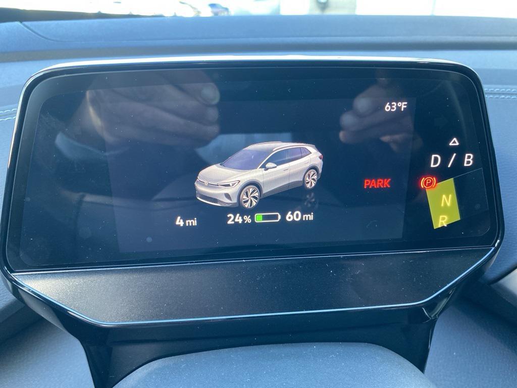 new 2025 Volkswagen ID.4 car, priced at $55,277