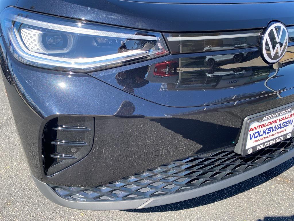 new 2025 Volkswagen ID.4 car, priced at $55,277