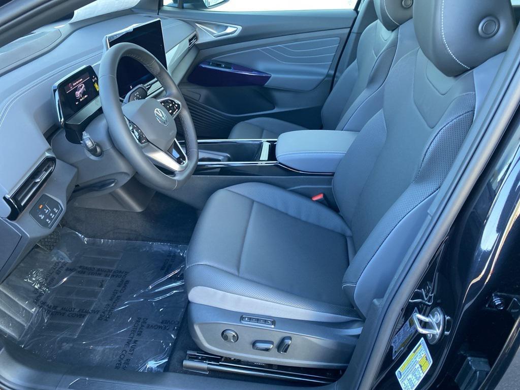 new 2025 Volkswagen ID.4 car, priced at $55,277