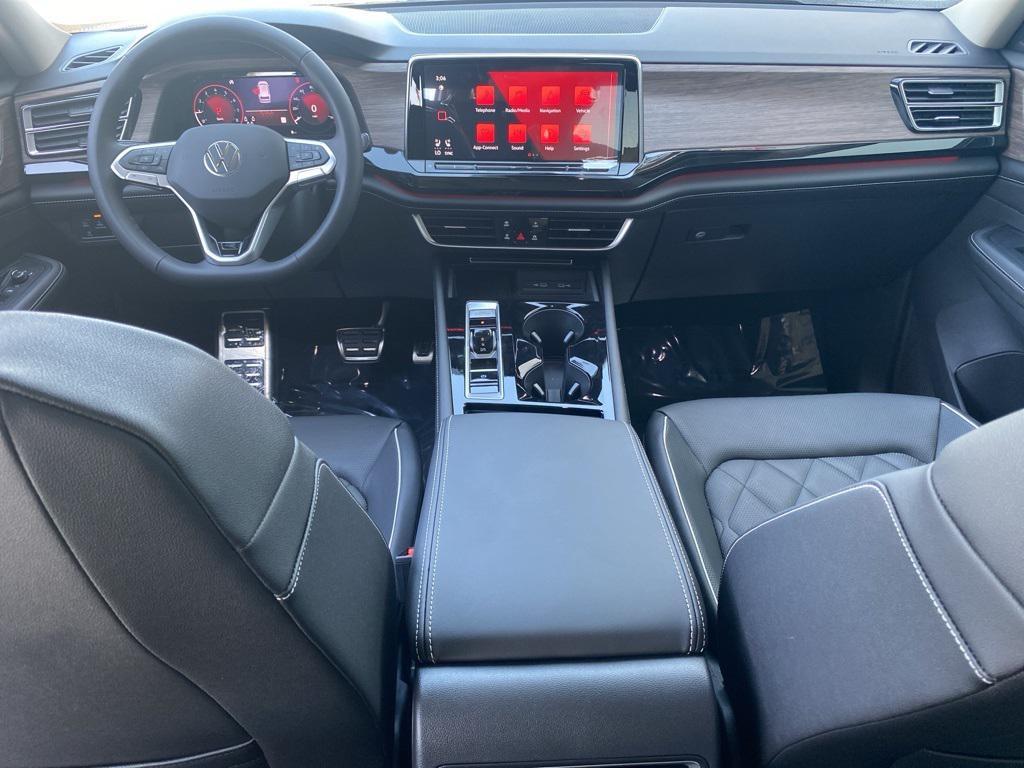 new 2025 Volkswagen Atlas car, priced at $57,799