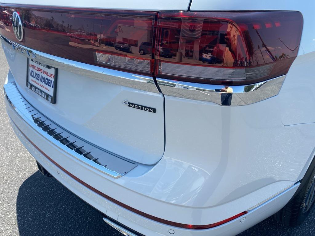 new 2025 Volkswagen Atlas car, priced at $57,799