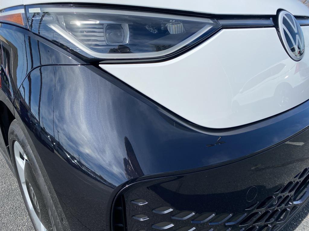 new 2025 Volkswagen ID. Buzz car, priced at $62,318