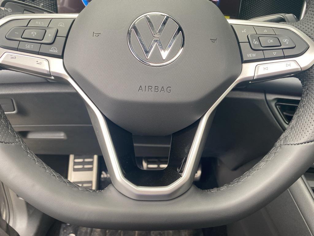 new 2025 Volkswagen Tiguan car, priced at $38,922