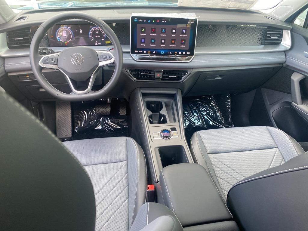 new 2025 Volkswagen Tiguan car, priced at $35,623