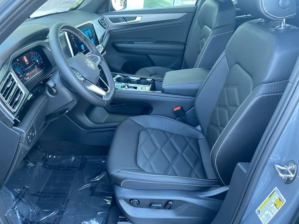 new 2026 Volkswagen Atlas Cross Sport car, priced at $44,975