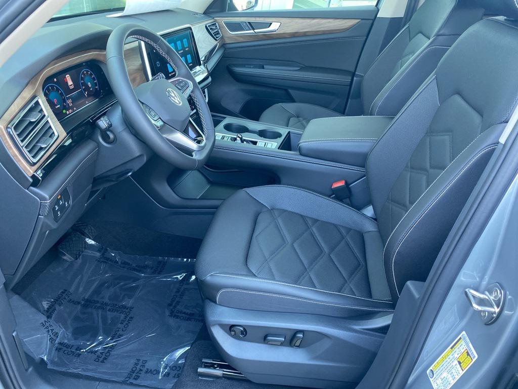 new 2026 Volkswagen Atlas car, priced at $40,903