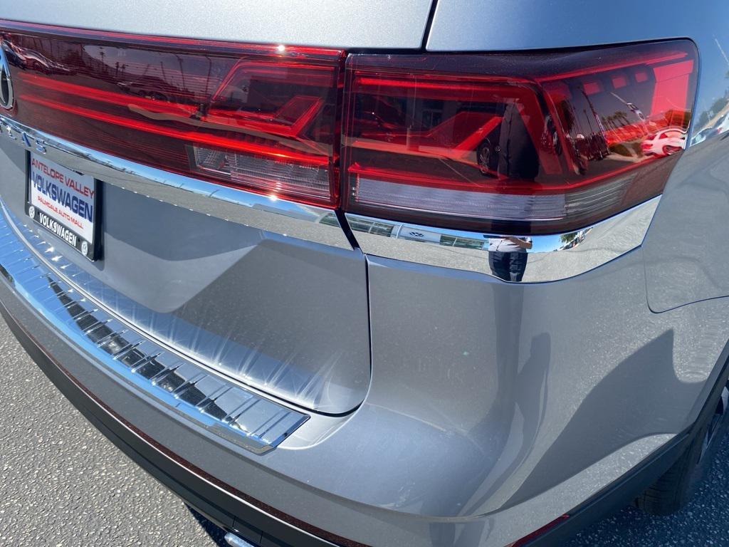 new 2026 Volkswagen Atlas car, priced at $40,903