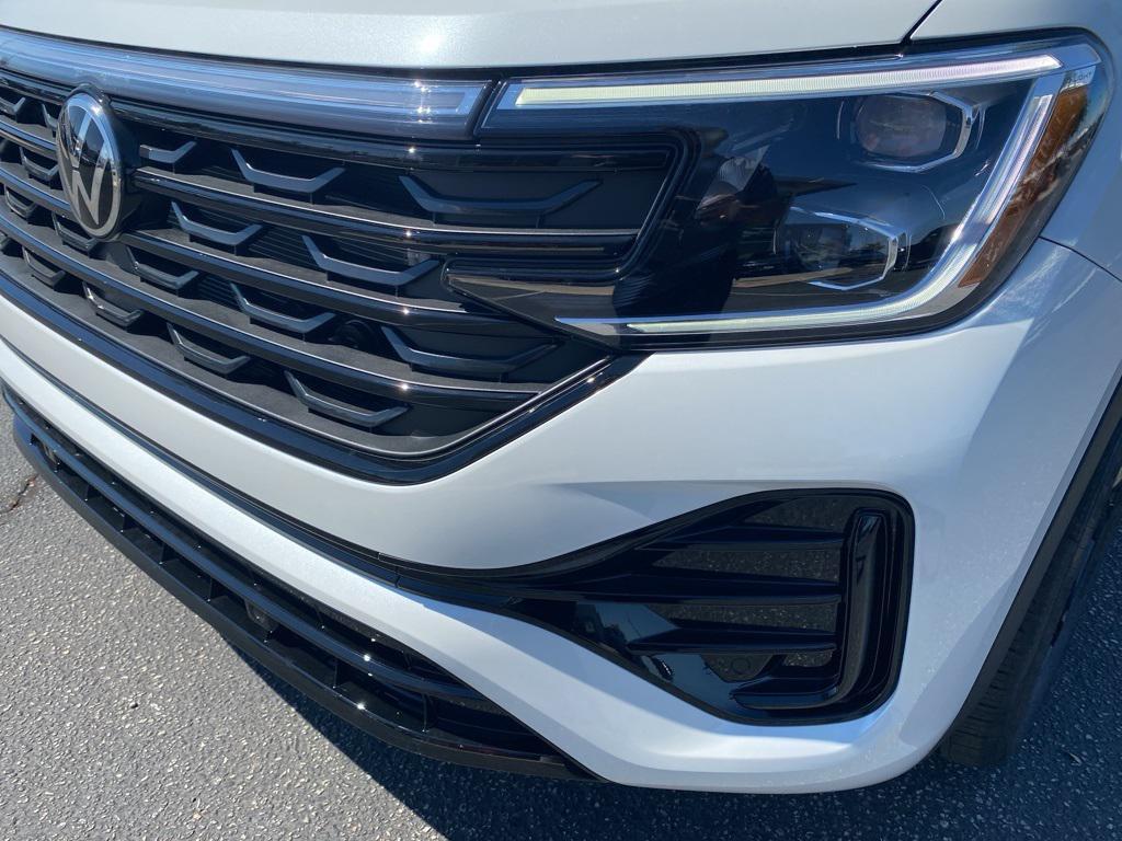 new 2026 Volkswagen Atlas Cross Sport car, priced at $53,107