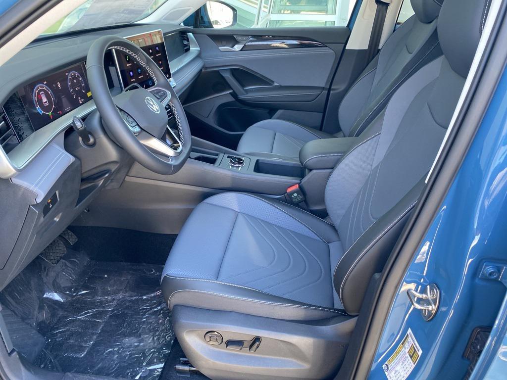 new 2025 Volkswagen Tiguan car, priced at $35,410