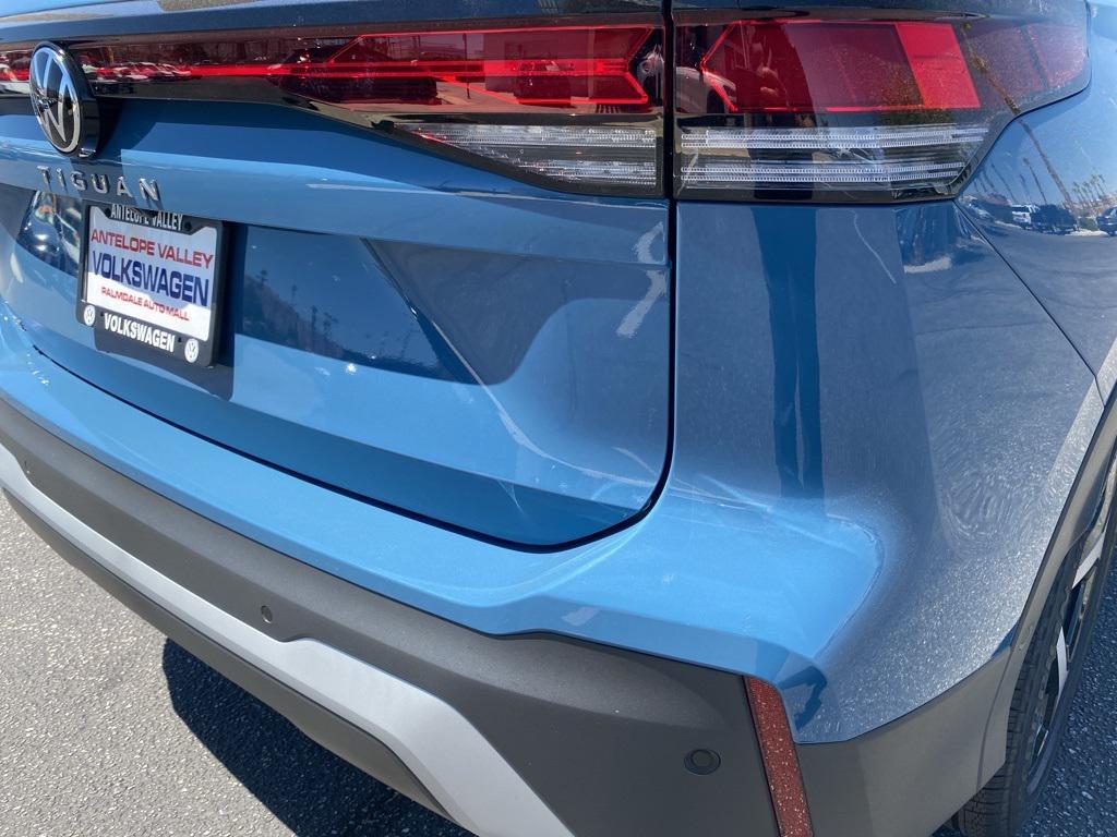 new 2025 Volkswagen Tiguan car, priced at $35,410