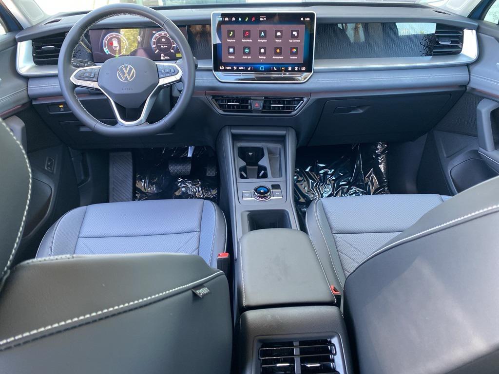new 2025 Volkswagen Tiguan car, priced at $35,410