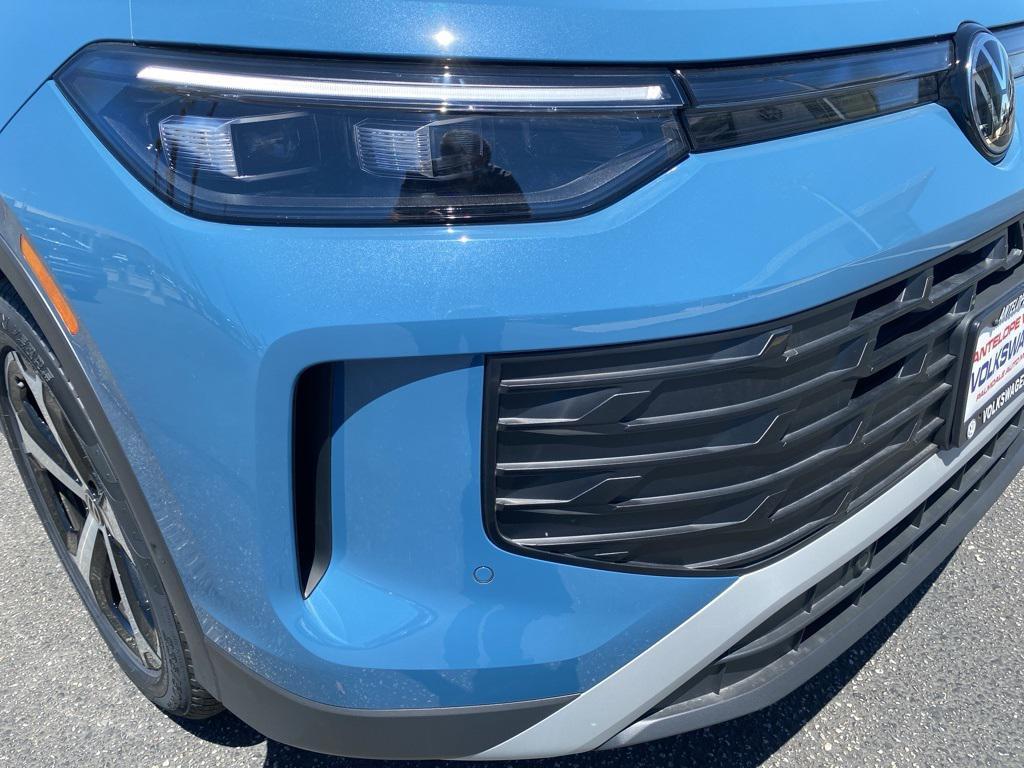 new 2025 Volkswagen Tiguan car, priced at $35,410