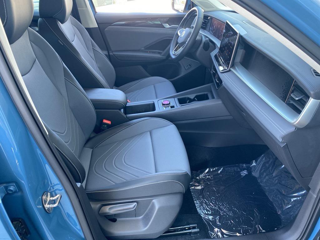 new 2025 Volkswagen Tiguan car, priced at $35,410