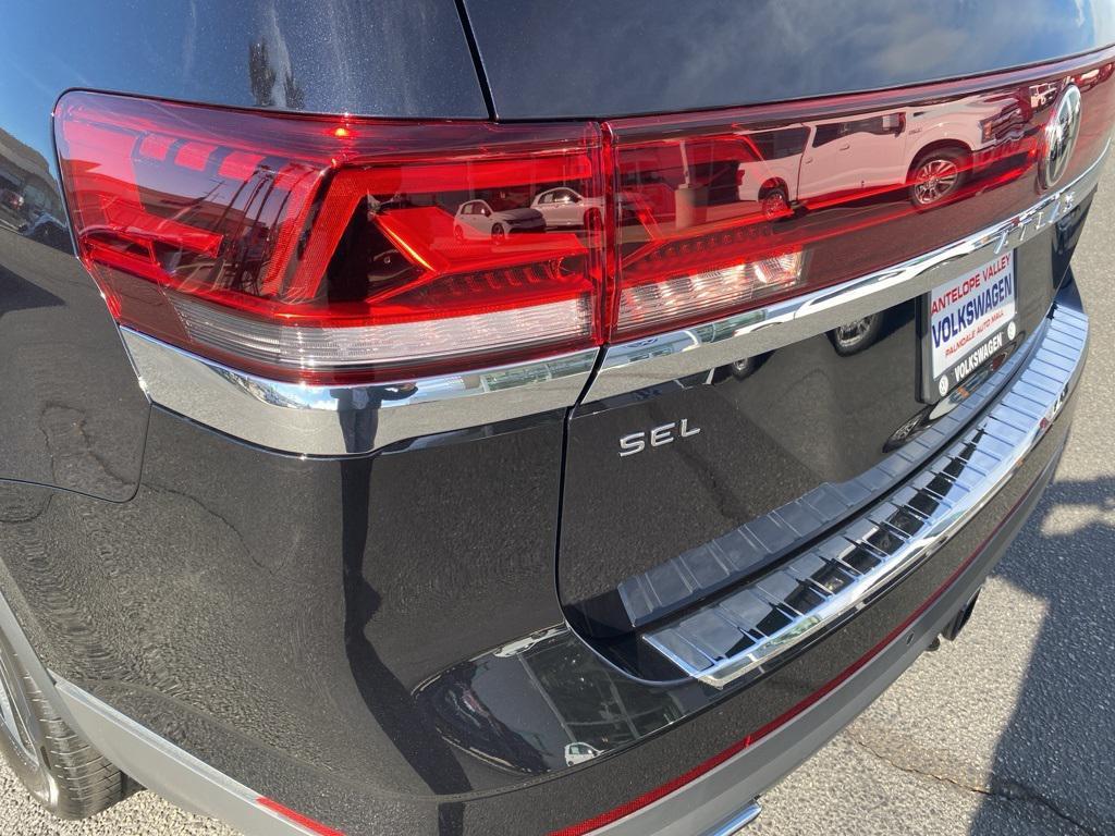 new 2025 Volkswagen Atlas car, priced at $49,228