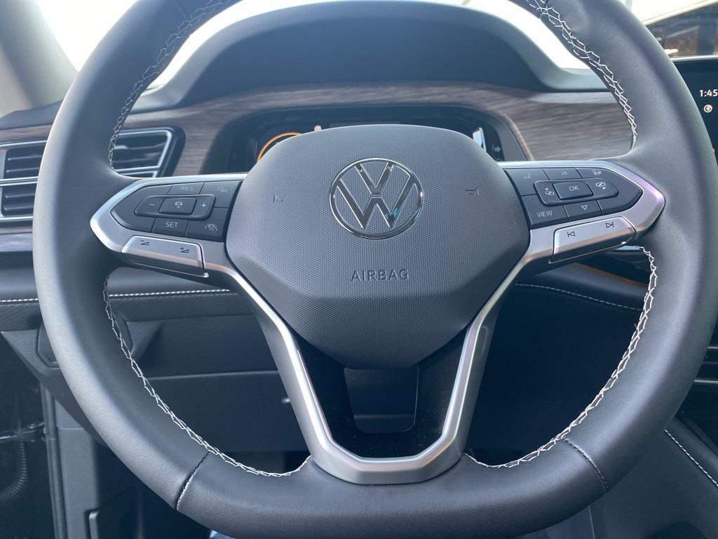 new 2025 Volkswagen Atlas car, priced at $49,228