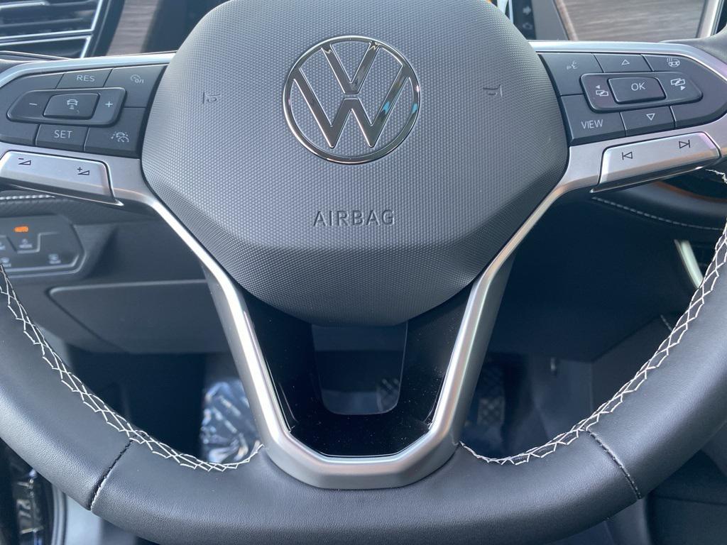 new 2025 Volkswagen Atlas car, priced at $49,228