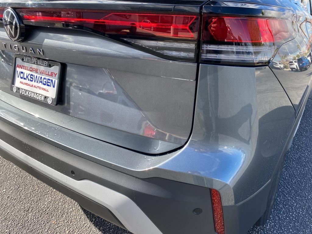 new 2026 Volkswagen Tiguan car, priced at $32,992