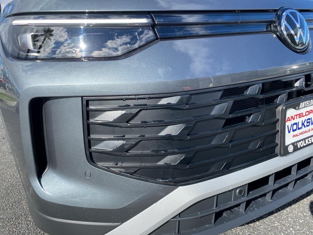 new 2026 Volkswagen Tiguan car, priced at $32,992