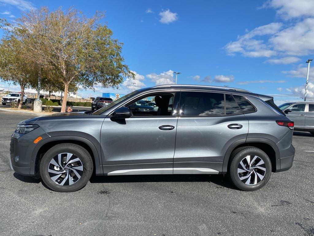 new 2026 Volkswagen Tiguan car, priced at $32,992