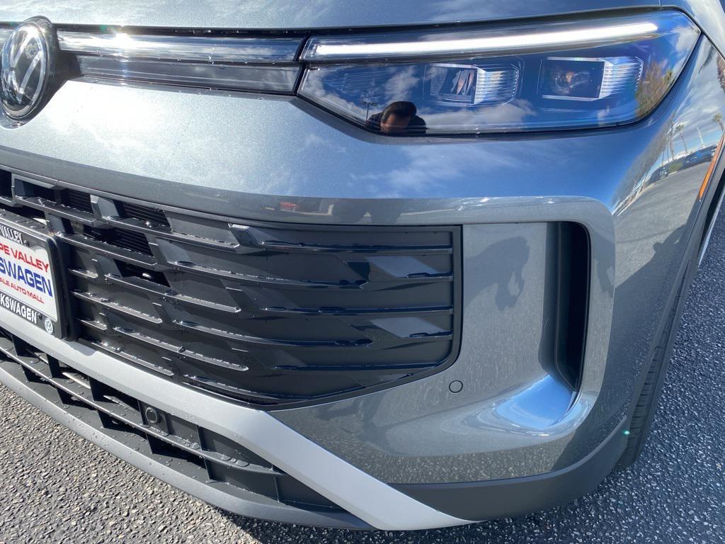 new 2026 Volkswagen Tiguan car, priced at $32,992