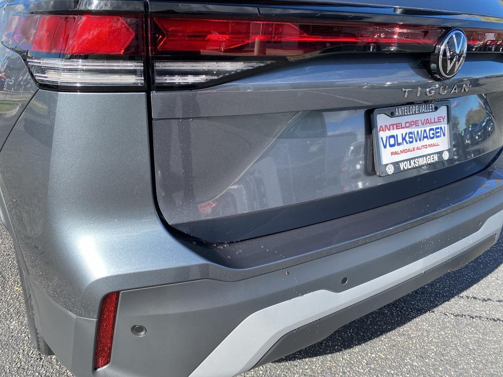 new 2026 Volkswagen Tiguan car, priced at $32,992