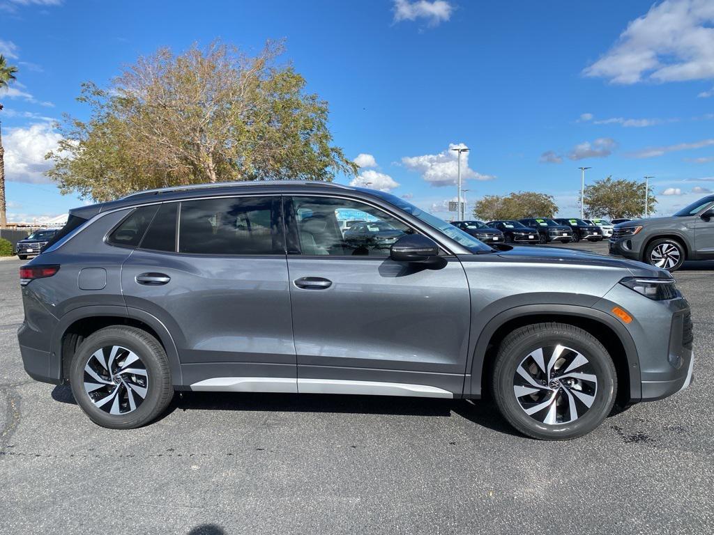 new 2026 Volkswagen Tiguan car, priced at $32,992