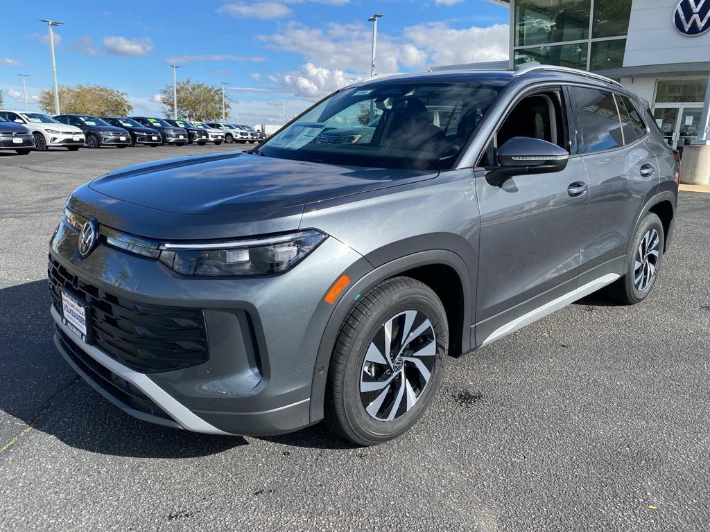 new 2026 Volkswagen Tiguan car, priced at $32,992