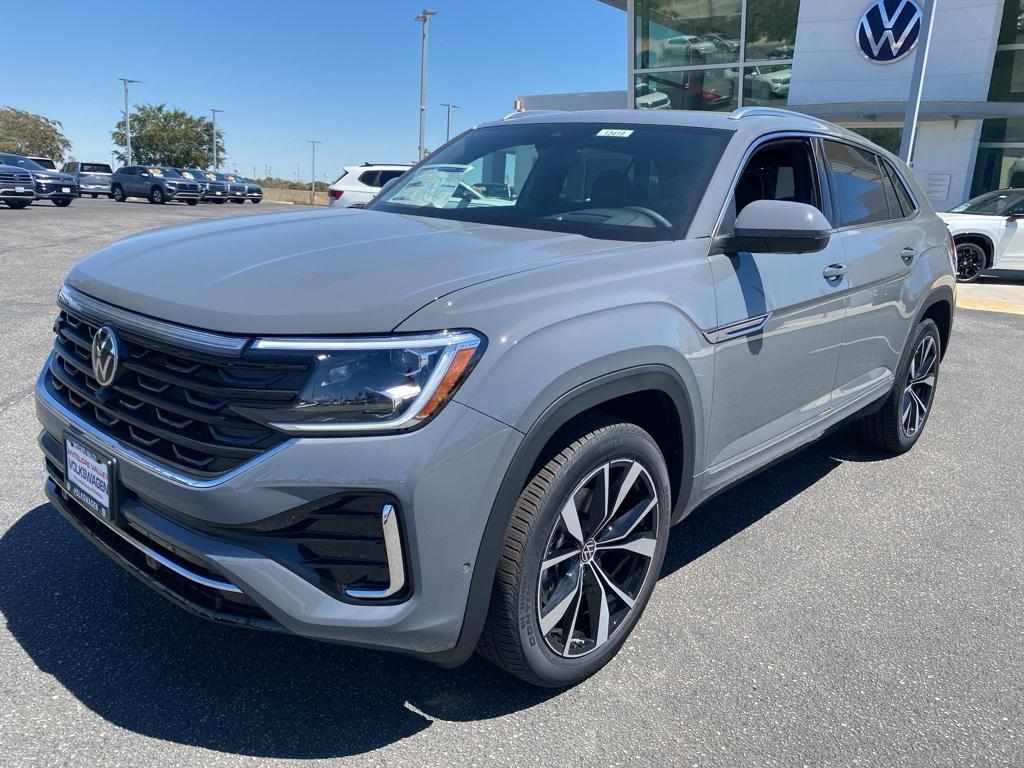 new 2025 Volkswagen Atlas Cross Sport car, priced at $54,201