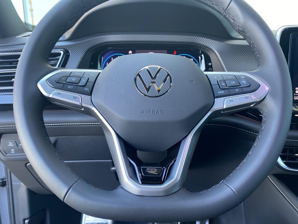 new 2025 Volkswagen Atlas Cross Sport car, priced at $54,201