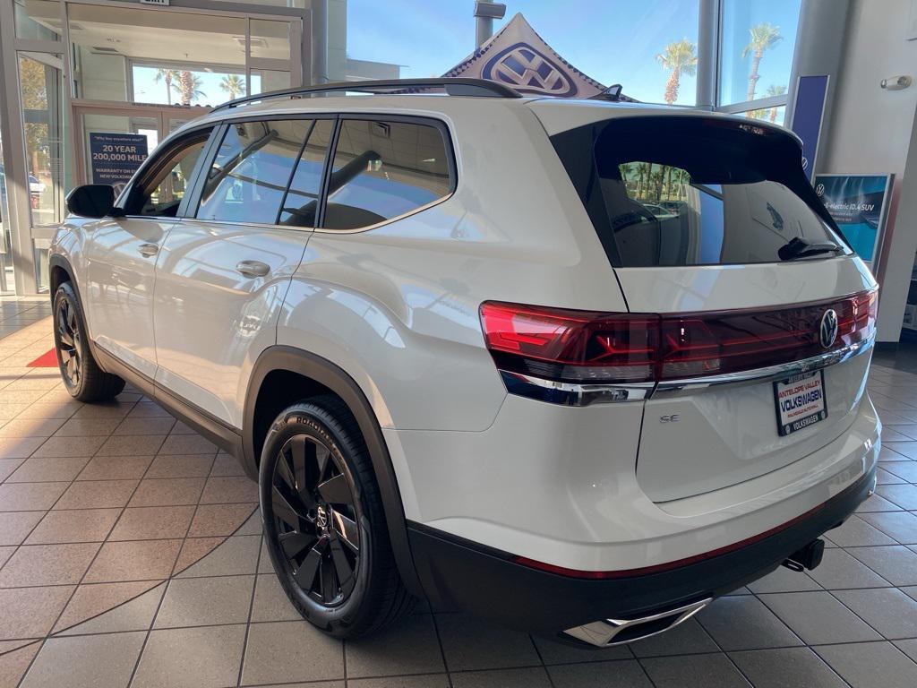 new 2026 Volkswagen Atlas car, priced at $49,524