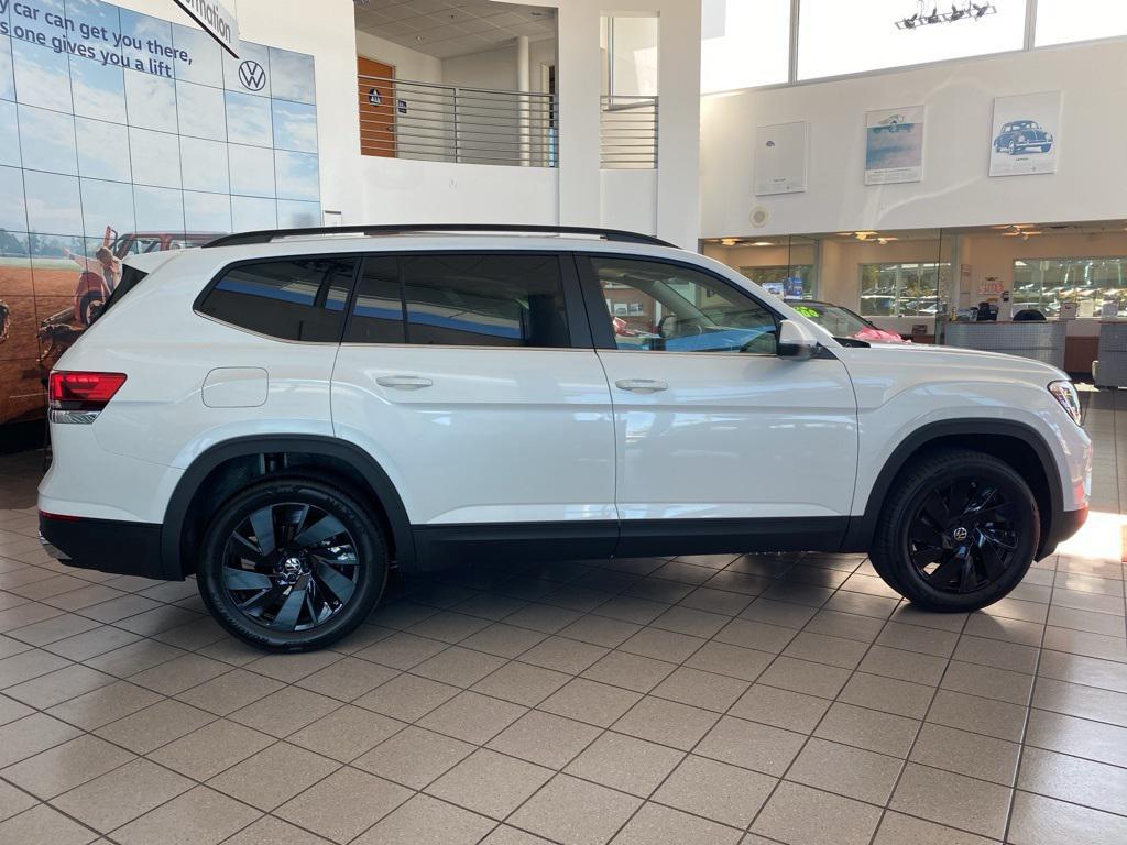 new 2026 Volkswagen Atlas car, priced at $49,524