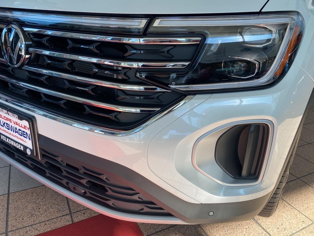new 2026 Volkswagen Atlas car, priced at $49,524