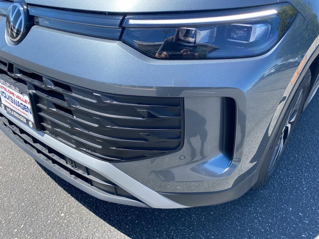 new 2025 Volkswagen Tiguan car, priced at $31,382