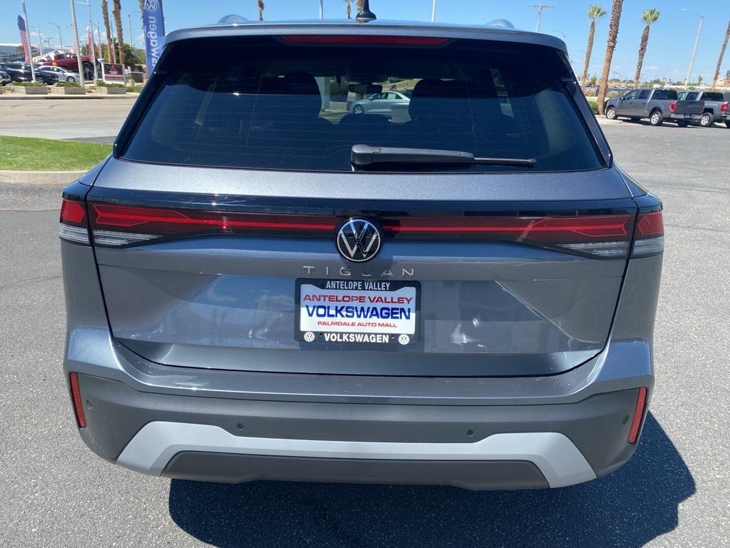 new 2025 Volkswagen Tiguan car, priced at $31,382