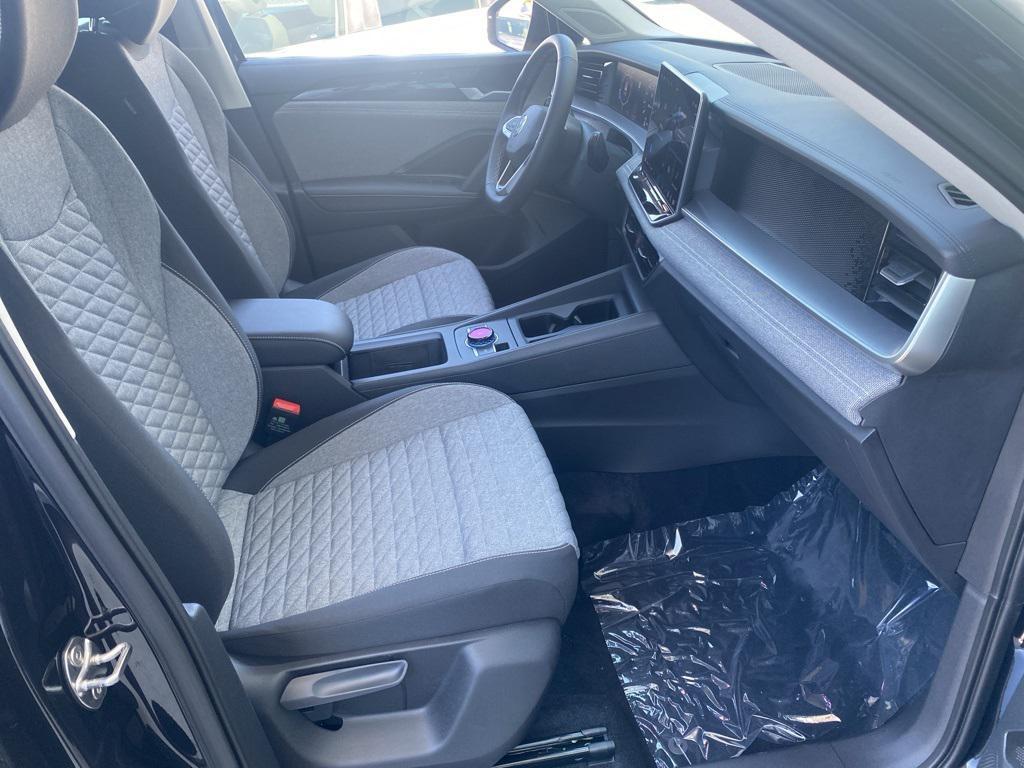 new 2025 Volkswagen Tiguan car, priced at $31,375