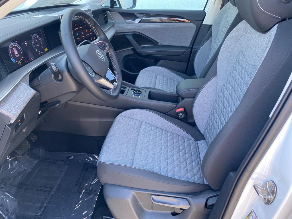 new 2025 Volkswagen Tiguan car, priced at $32,875