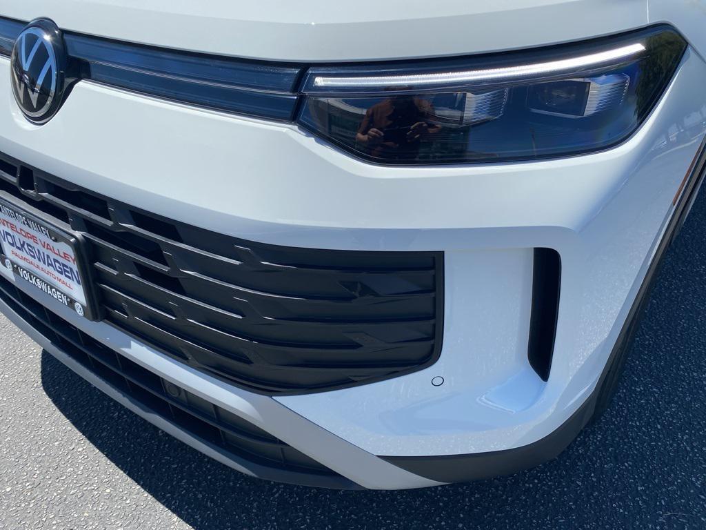 new 2025 Volkswagen Tiguan car, priced at $32,875