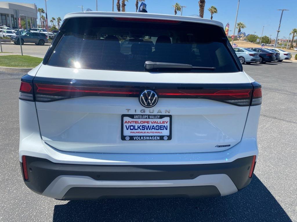 new 2025 Volkswagen Tiguan car, priced at $32,875