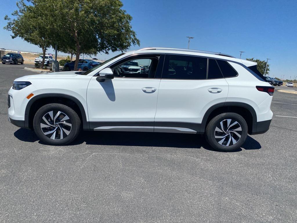 new 2025 Volkswagen Tiguan car, priced at $32,875