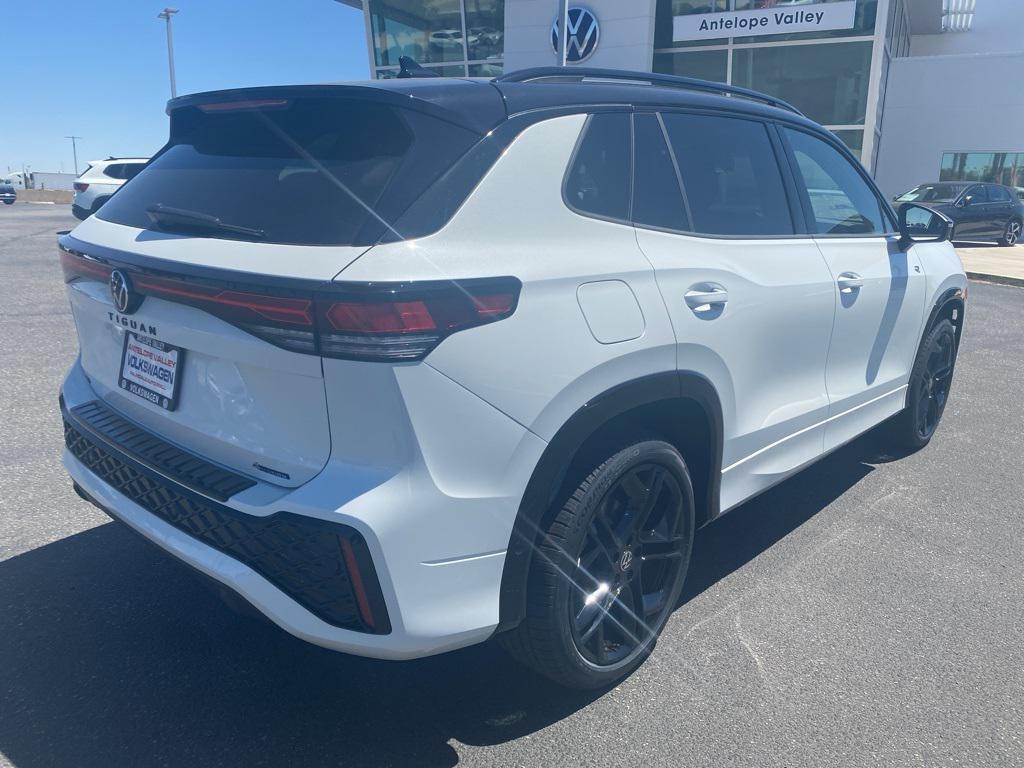 new 2025 Volkswagen Tiguan car, priced at $40,867