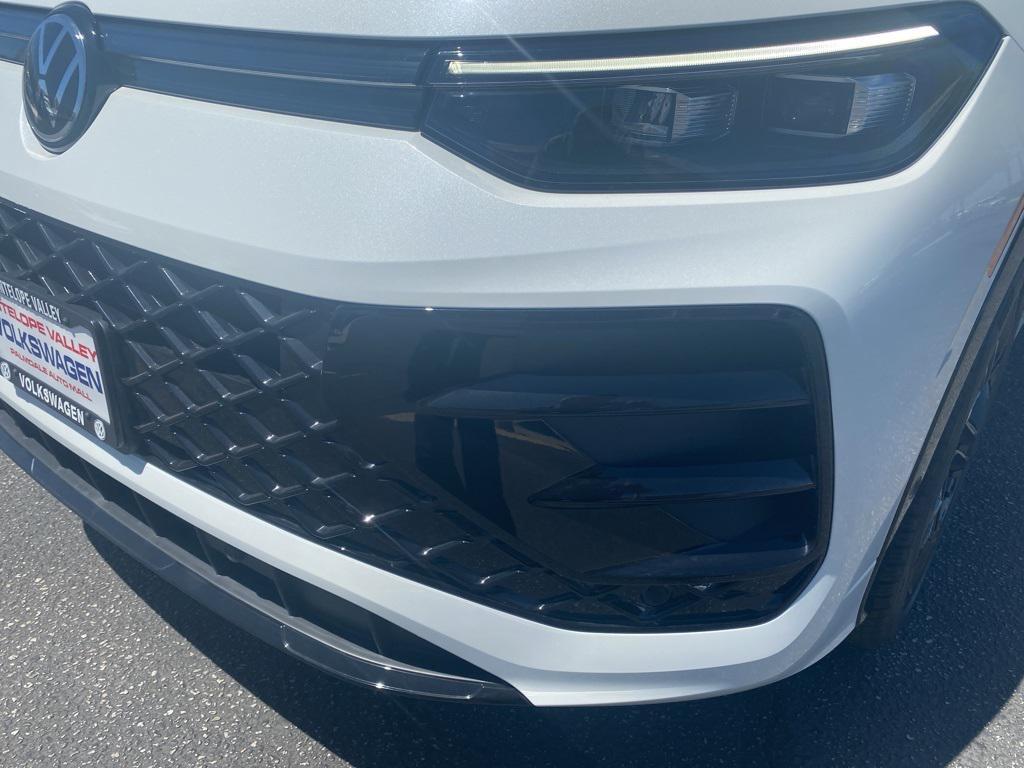 new 2025 Volkswagen Tiguan car, priced at $40,867