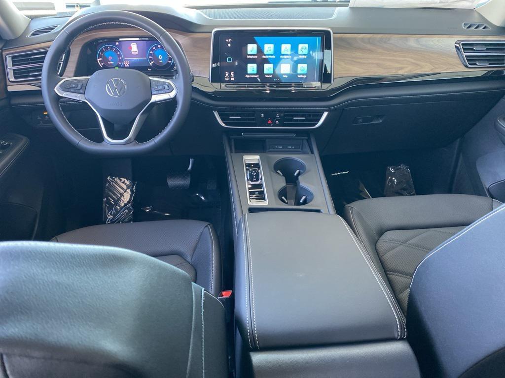 new 2026 Volkswagen Atlas car, priced at $41,858