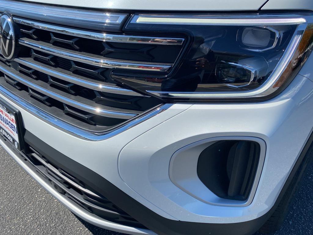 new 2026 Volkswagen Atlas car, priced at $41,858