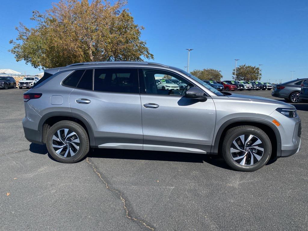 new 2026 Volkswagen Tiguan car, priced at $32,881