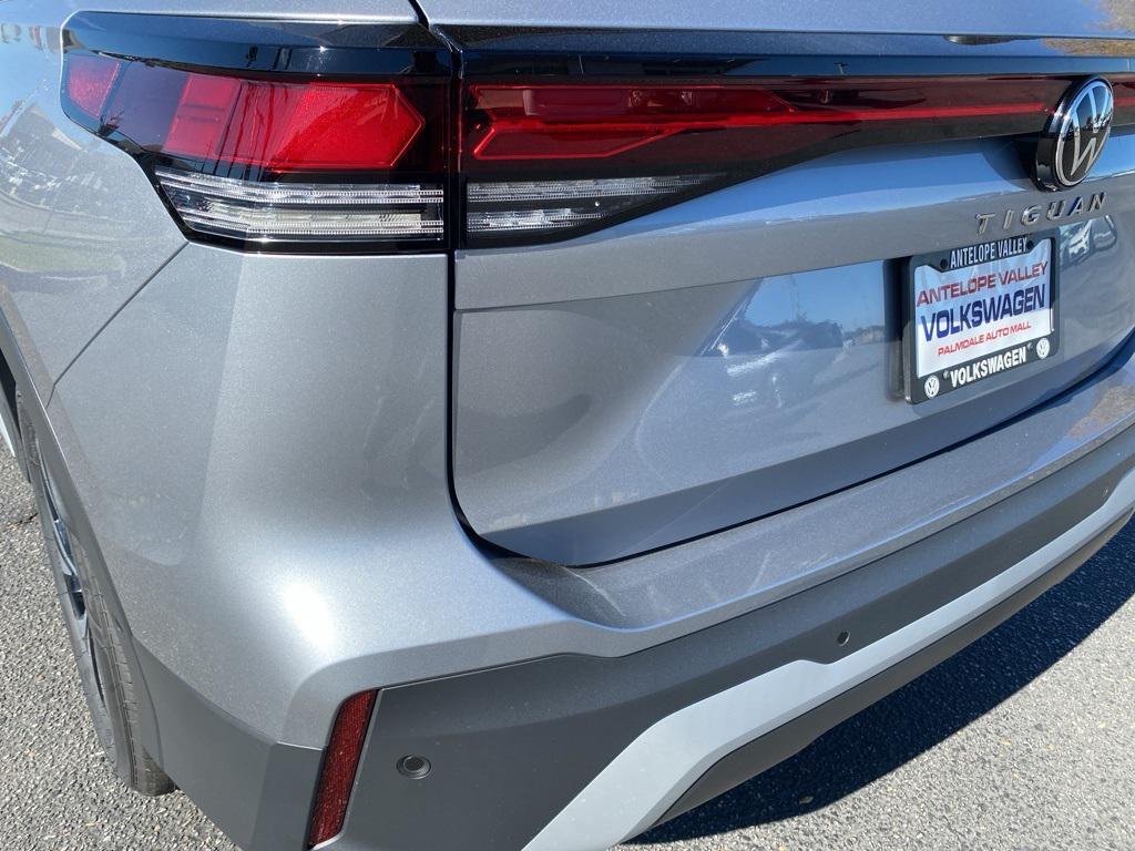 new 2026 Volkswagen Tiguan car, priced at $32,881