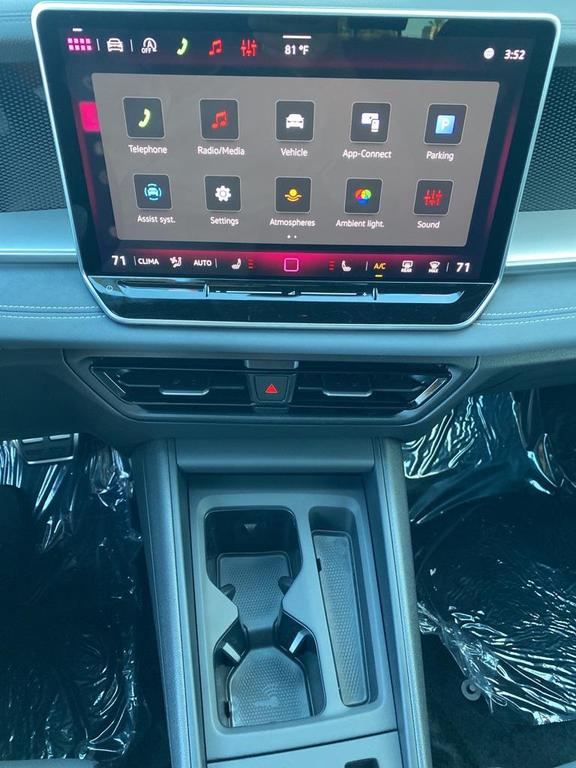 new 2026 Volkswagen Tiguan car, priced at $40,897