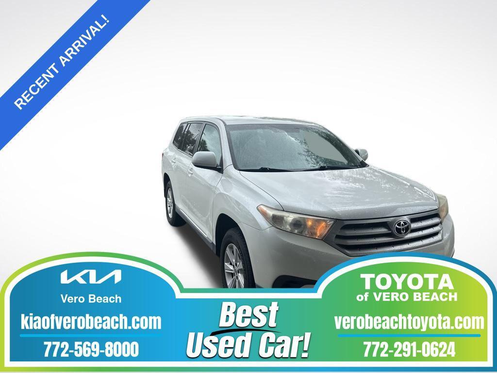 used 2013 Toyota Highlander car, priced at $10,998