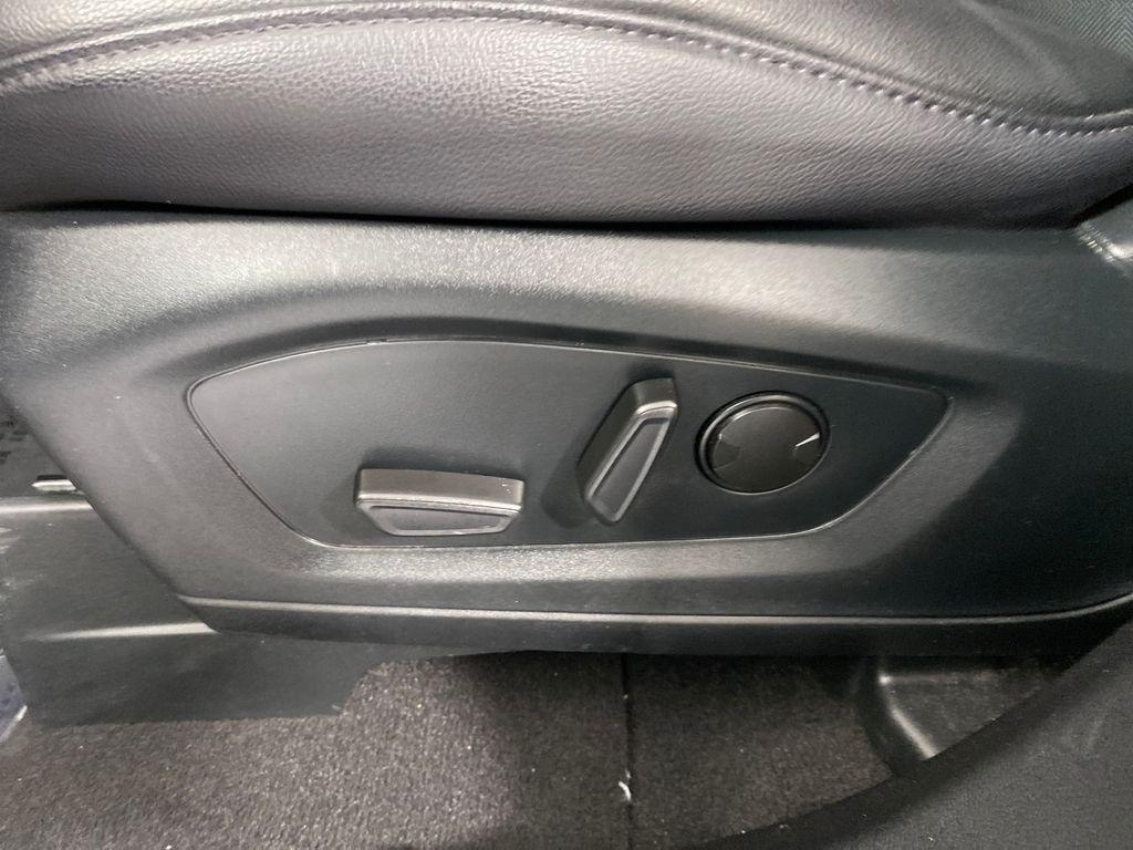 used 2024 Ford Explorer car, priced at $29,995