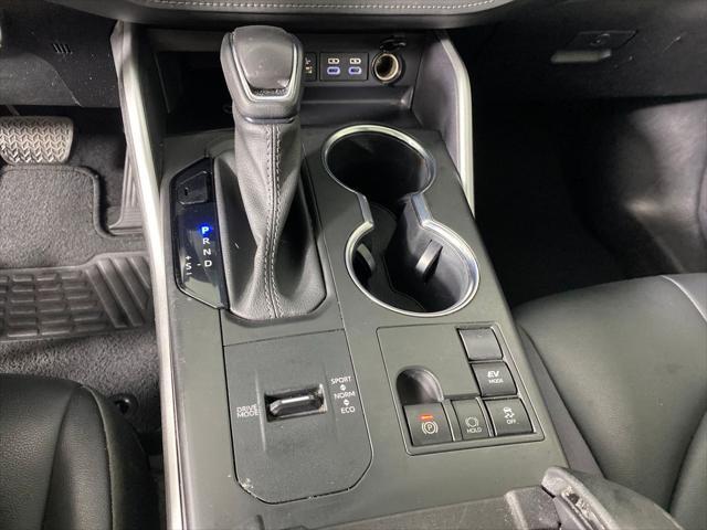 used 2023 Toyota Highlander Hybrid car, priced at $39,498